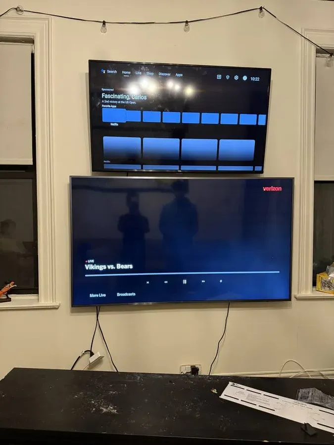Double TV mount bar